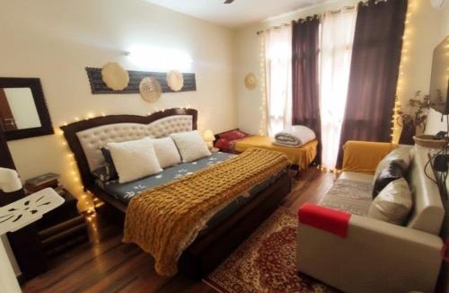 Landran Bed & Breakfast | Exclusive Floor on Manali Expressway for Family