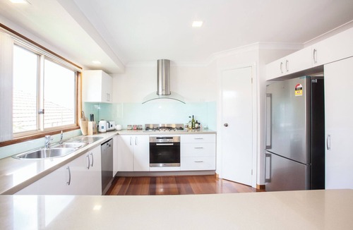 Hamilton House | Executive Three Bedroom Two Level Spacious Home with Pool and Parking for Two