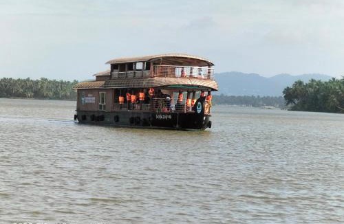 Hosdurg Boat Rental | Ezimala cruise