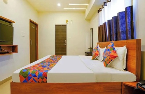 Pune Hotel | Fabhotel Dwarka