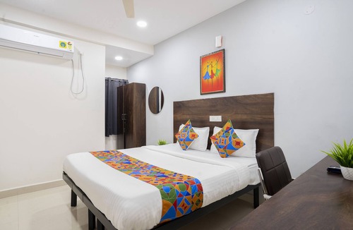 Hyderabad Hotel | FabHotel Grand Aarvi Prime - Nr. Hafeezpet, Madeenaguda