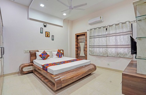Alandi Hotel | FabHotel Kaveri Executive - Nr Alandi vithoba temple