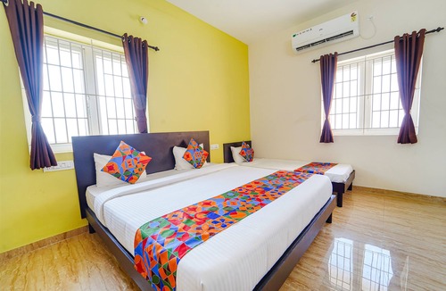 Saravanampatty Hotel | FabHotel Sri Saro Residency