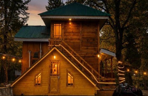 Srinagar Ski Chalet | Forest Cabin Stay in Doodpathri - Perfect for Couples, Bonfire, BBQ
