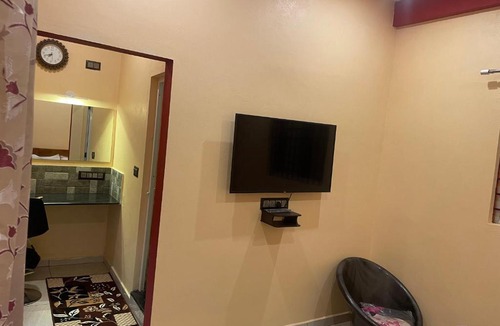 Stuart Hill House | Four Seasons Homestay single room