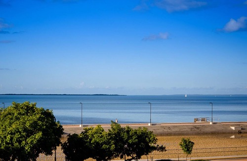 Wynnum House | Fully Self-Contained - Two Bedroom Townhouse