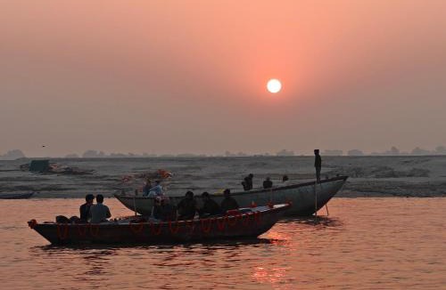 Varanasi Boat Rental | GANGA PUTRA BoAt SERVICE