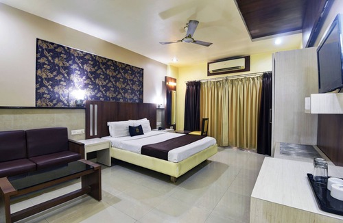 Panvel Hotel | Glitz Hotels Devanshi Inn
