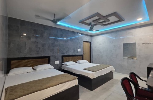 Mantralayam Hotel | Global Stay Mantralayam