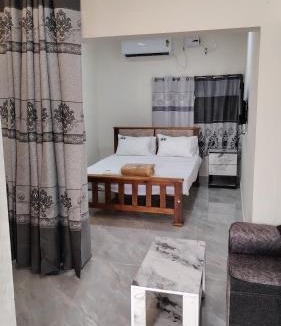 Chettikulam Hotel | Golden Stay Inn