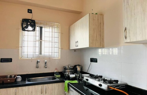 Teynampet Apartment | GOOD STAY T.NAGAR, NEAR KAUARY, Apollo hospital & American Embassy