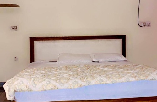 Uchiyarda Hotel | Goroomgo Black Hawk Jodhpur
