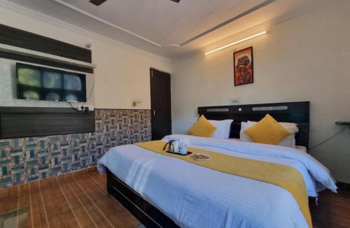Banikhet Hotel | Goroomgo Stay Well Chamba