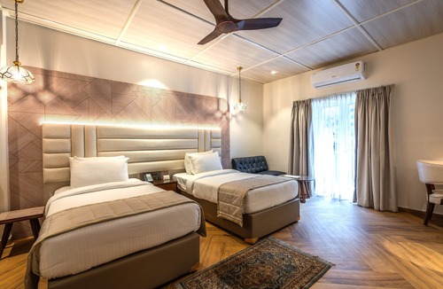 Fort Hotel | Grand Hotel, Mumbai - Ballard Estate, Fort