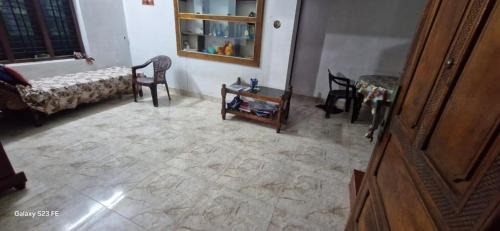 Thiruvananthapuram House | Green land