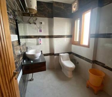 Kumarhatti Villa | Hadley inn Kasauli