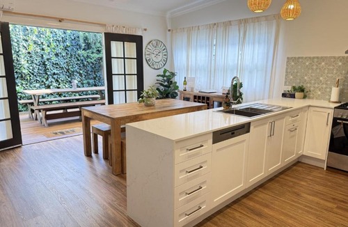 Hamilton House | Hamilton Hideaway