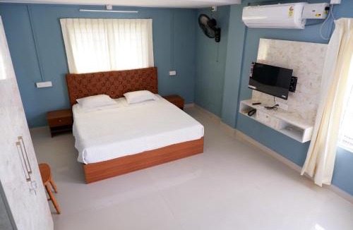 Mullakkal Hotel | Haya Residency
