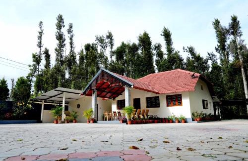 Sangameswarpet Villa | Hazel Retreat - Full Home & Coffee Estate