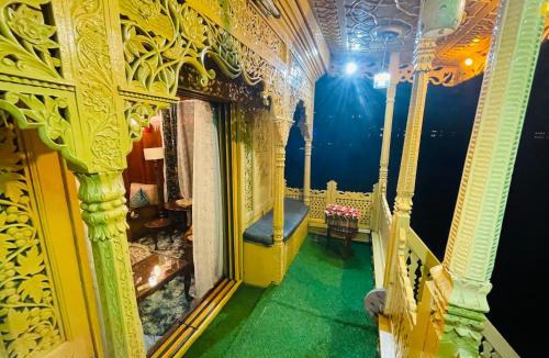 Nagin Bagh Boat Rental | Heaven Breeze Group of Houseboats