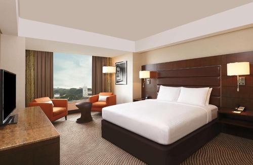 Statue Hotel | Hilton Garden Inn, Trivandrum