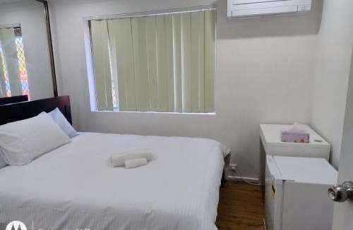 Quakers Hill House | Holiday Accommodation House