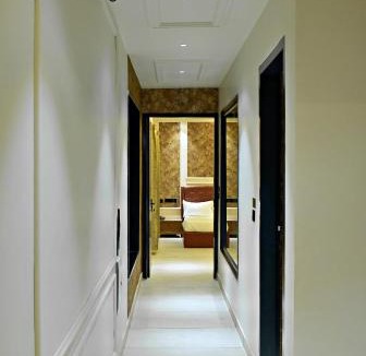 Ranjit Avenue House | HomeStay By Cafe9