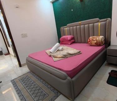 Indirapuram Apartment | Homlee Shakti 2 BHK lift parking Max Hospital