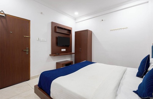 Guntur Hotel | Hotel Aditya Premier