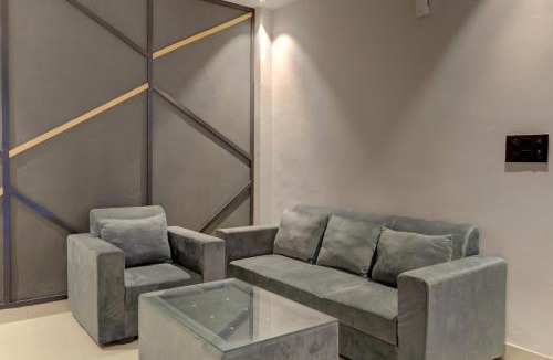 Sushant Lok Hotel | Hotel Aura Homes 1 BHK Near Golf Course Road Gurgaon