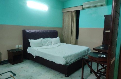 Raja Park Hotel | Hotel Blue Bird