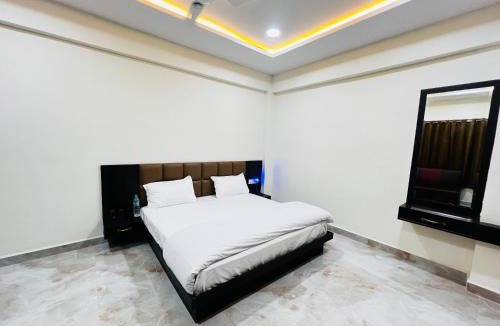Sehore Hotel | Hotel Blue Star