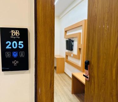 Kalina Hotel | Hotel Breeze Bay BKC - Near US Embassy