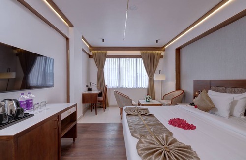 Thampanoor Hotel | Hotel Cordial Sopanam