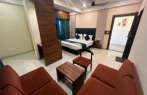 South Tukoganj Hotel | Hotel Enigma Indore