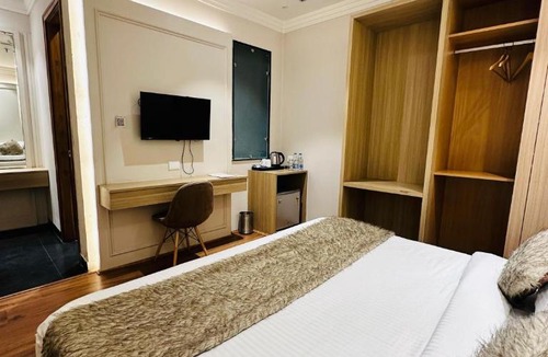 Amritsar Hotel | Hotel Euphoria Green
