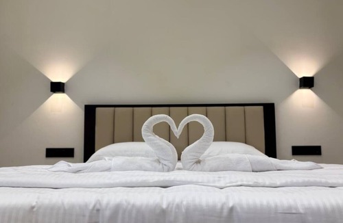 Sringeri Hotel | Hotel hill view