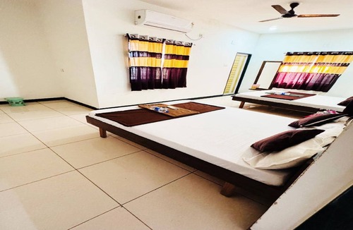 Dwarka Hotel | Hotel Kaanha