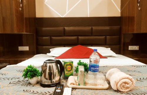 Phagwara Hotel | HOTEL LAND ROYAL STAYS - Premium Rooms In Budget