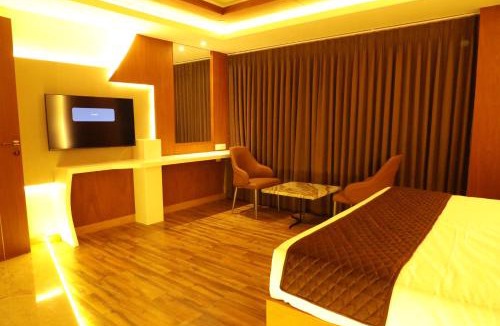 Pudukkottai Hotel | Hotel Maaris