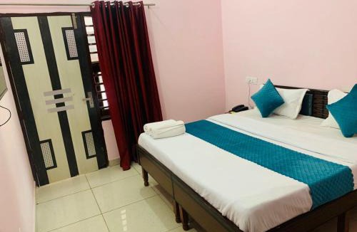 Chandigarh Hotel | Hotel Mahadev Home-Stay ! Near Chandigarh It'l Airport