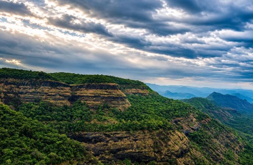 Matheran Hotel | Hotel Matheran valley view Ovi holiday Cottage