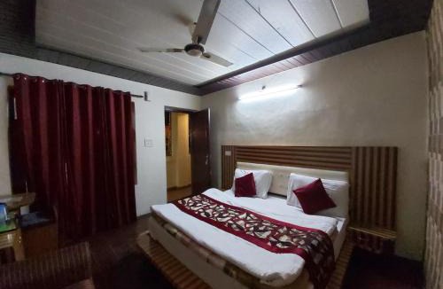 Nainital Hotel | Hotel Moon Nainital - A Luxury Collection - Parking and Lift Facilities - Best Selling
