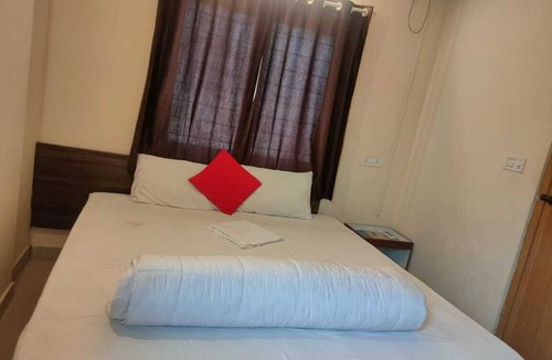 R.K. Hegde Nagar Hotel | Hotel MVTJ