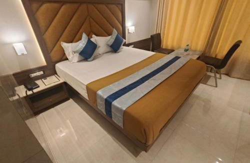 Bhiwandi Hotel | Hotel Nakshtra Residency Kalyan - Premium Couple Friendly