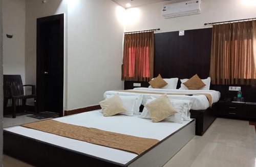 Dwarka Hotel | Hotel Nilay