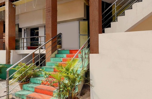 Benz Circle House | Hotel O Benz Circle Crossway Vijayawada