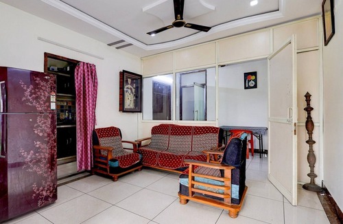 Vijayawada House | Hotel O Benz Circle Vijayawada