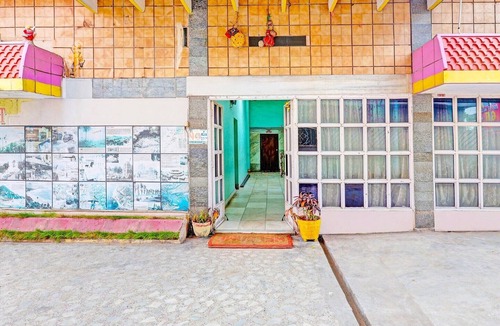 Gajuwaka House | Hotel O Gajuwaka Near kurmanpalem