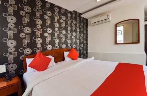 Tonk Road Hotel | Hotel O Grand Decor